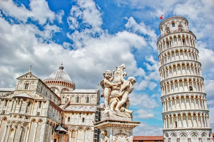 Florence: Pisa, Siena and San Gimignano Day Trip with Lunch - The guide experience and language choices