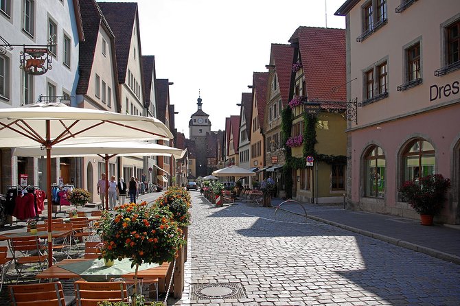 Frankfurt Super Saver: Neuschwanstein Castle and Rothenburg Day Trip - What to pack for a better day
