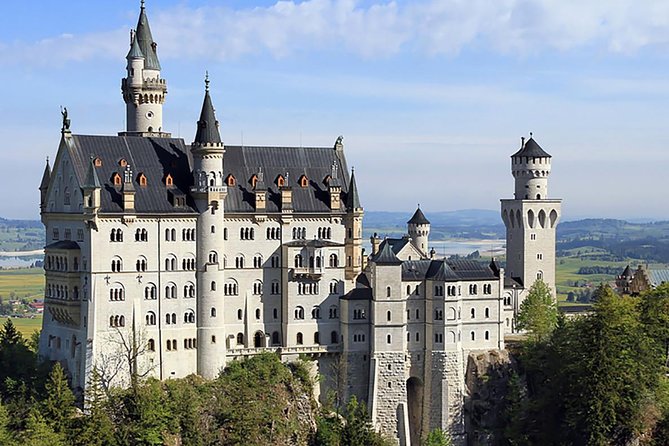 Frankfurt Super Saver: Neuschwanstein Castle and Rothenburg Day Trip - Who should take this day trip