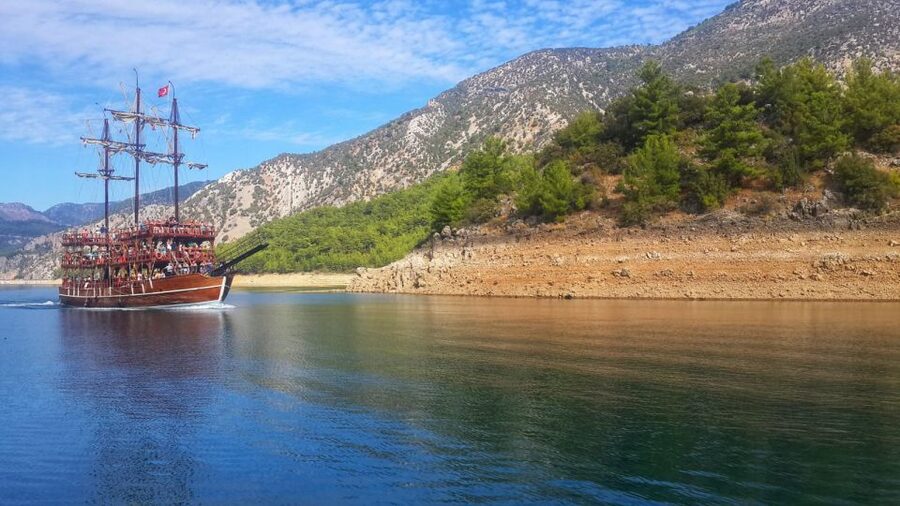 From Alanya: Green Canyon Day Trip with Lunch and Boat Ride - Fishing and the second water stop