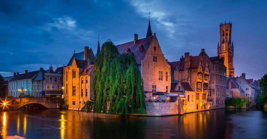 From Amsterdam: Bruges Day Trip in English with Boat Option - Why Bruges Works as a Long Day from Amsterdam