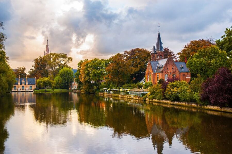 From Amsterdam: Bruges Day Trip in English with Boat Option - How Much Can You Really See in Three Hours?