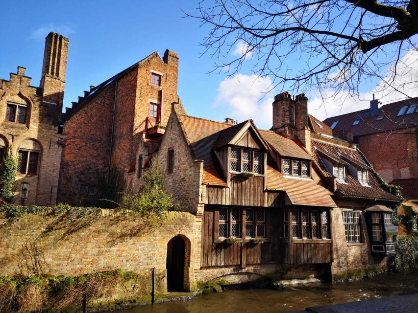 From Amsterdam: Bruges Day Trip in Spanish with Boat Option - Who should choose this tour?