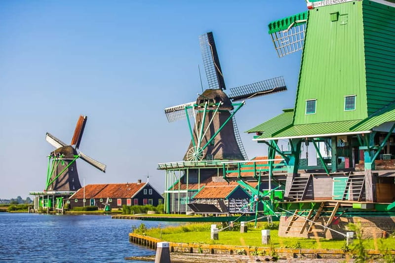 From Amsterdam: Zaanse Schans, Volendam & Marken Day Trip - Guides, timing, and the human side of the tour