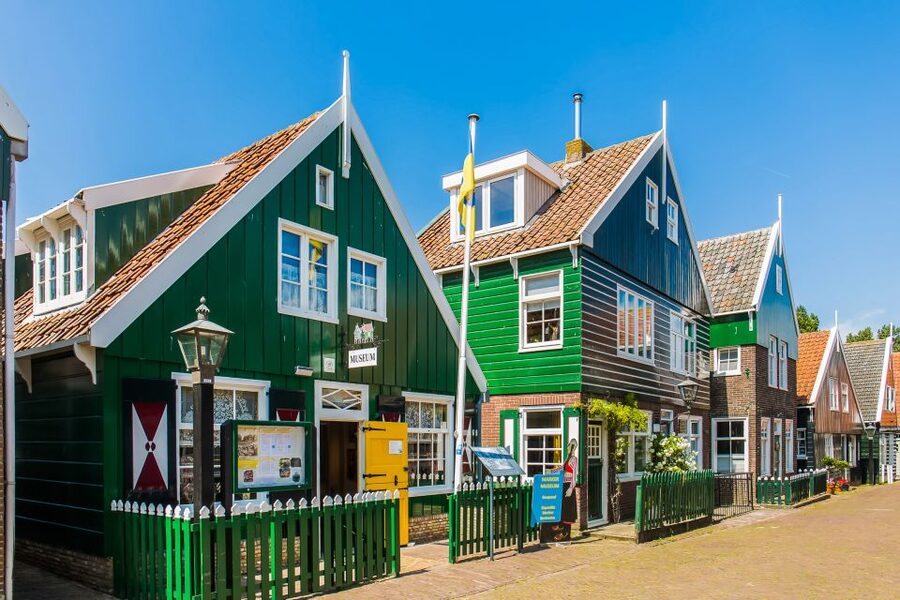 From Amsterdam: Zaanse Schans, Volendam & Marken Day Trip - Cheese, clogs, and the useful side of Dutch tradition