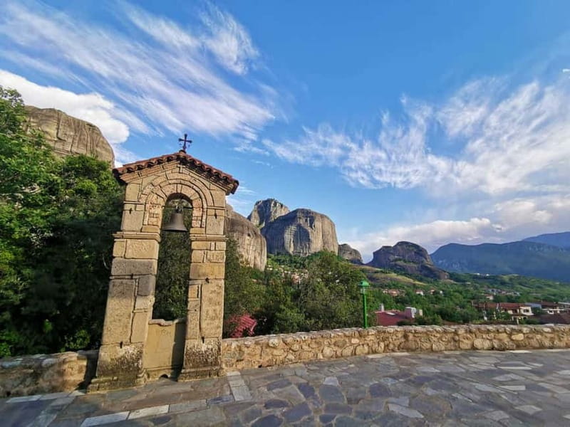 From Athens: Meteora Caves & Monasteries Day Trip by Train - The long return to Athens