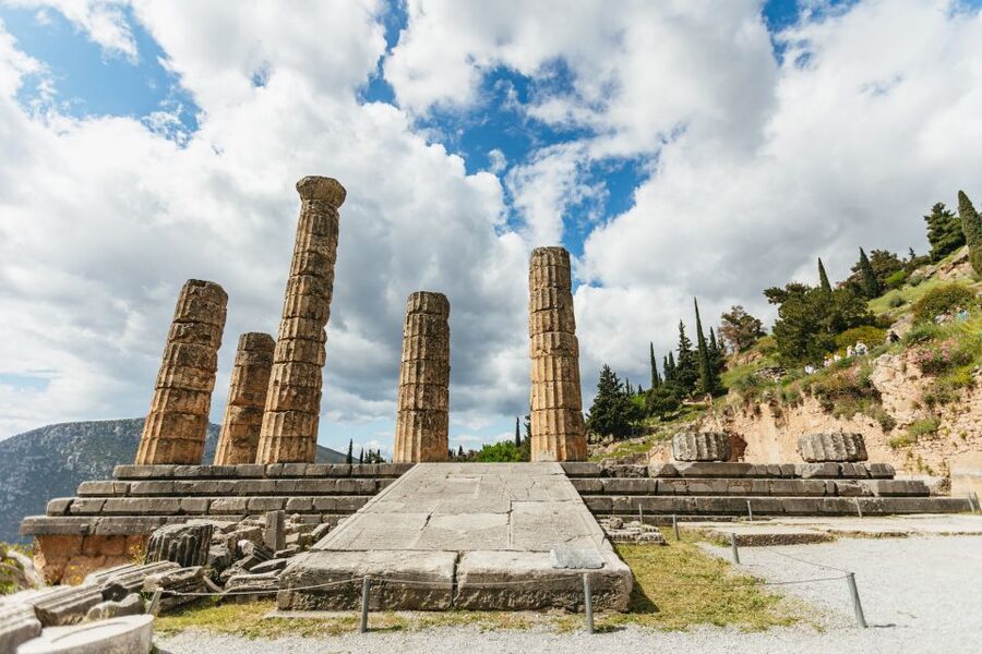 From Athens: Small-Group Delphi, Museum & Arachova Day Trip - Who should book this Delphi day trip?