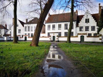 From Brussels: Bruges Day Trip with Boat Tour Option (ENG)