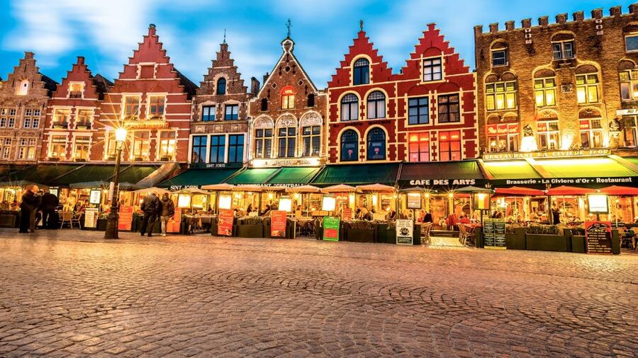 From Brussels: Bruges Day Trip with Boat Tour Option (ENG) - The boat ride is worth considering