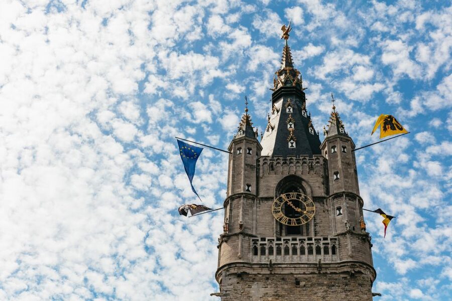 From Brussels: Guided Day Trip to Bruges and Ghent - Bruges begins at Minnewater Lake