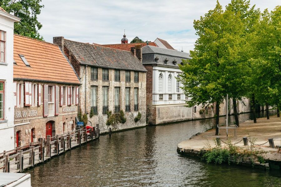 From Brussels: Guided Day Trip to Bruges and Ghent - Who should book this tour