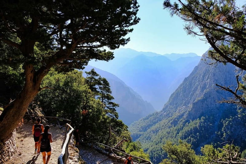 From Chania/Kalyves: Full-Day Samaria Gorge Hiking Day Trip - The early pickup from Chania or Kalyves