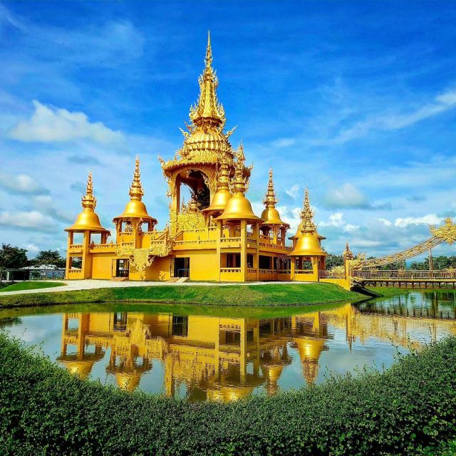From Chiang Mai: Chiang Rai's Temples Exploration Day Trip - The Red Temple and its spiritual artwork