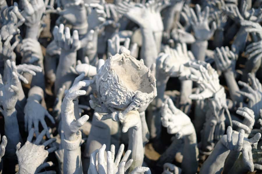 From Chiang Mai: White Temple & Golden Triangle Day Trip - Ancient Chedi Luang in the Chiang Saen area