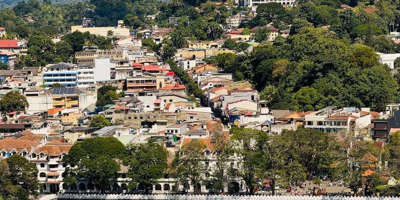 From Colombo: Kandy Full-Day Trip - Kadugannawa views and the historic tunnel