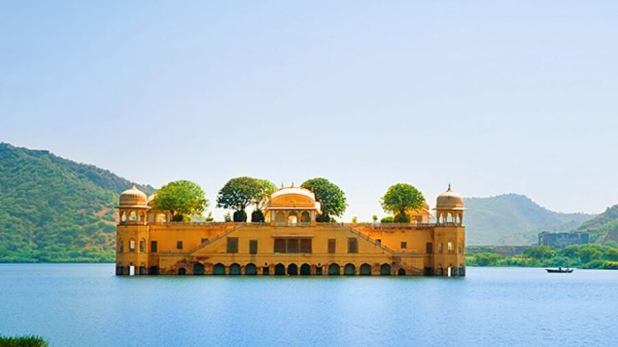 From Delhi: Jaipur Day Trip by Fast Train or Private Car - Monkey Temple, Patrika Gate, and the final stops