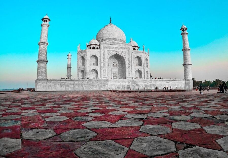 From Delhi: Taj Mahal & Agra Private Day Trip with Transfers - Guides, photographs, and the private format
