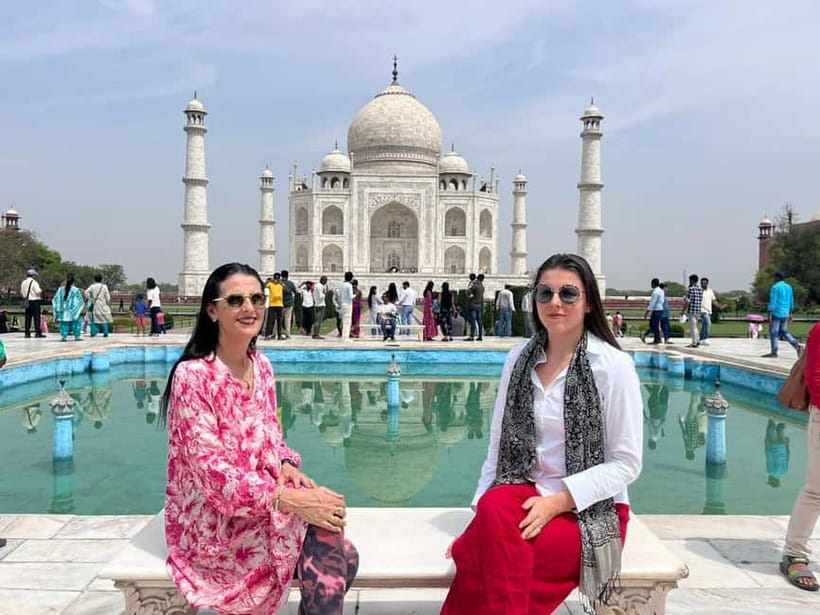 From Delhi: Taj Mahal Day Trip by Fast Train with Transfers - Meeting your guide at Agra station
