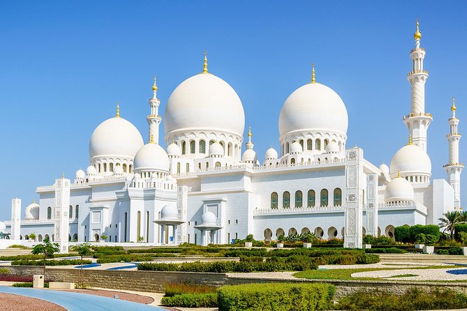 From Dubai: Abu Dhabi Full-Day Trip with Louvre & Grand Mosque - What the guide adds during the drive