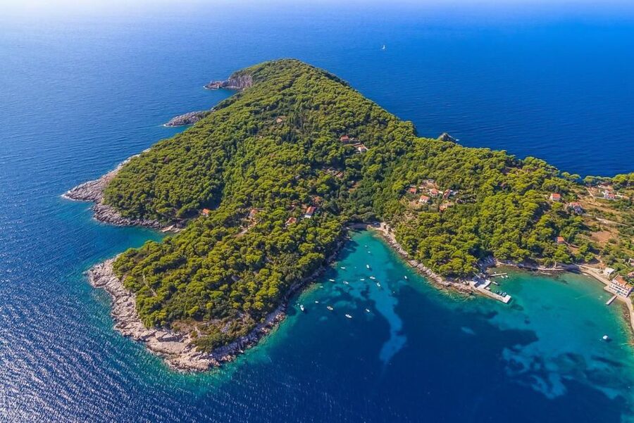 From Dubrovnik: Elaphite Islands Day Trip with Lunch - Who should book this day trip