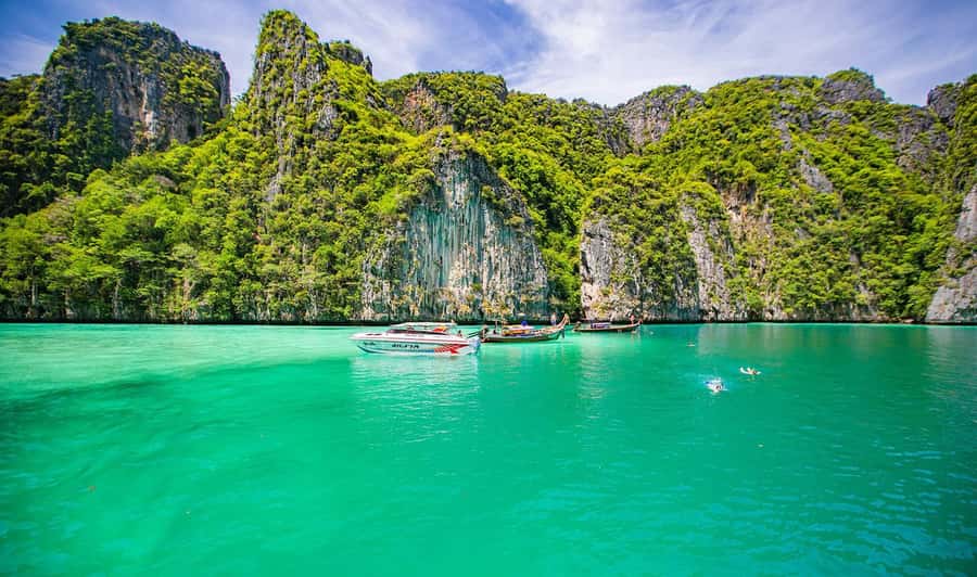 From Khao Lak: Phi Phi, Maya Bay, and Khai Islands Day Trip - Khai Nai Island is the day’s easiest rest