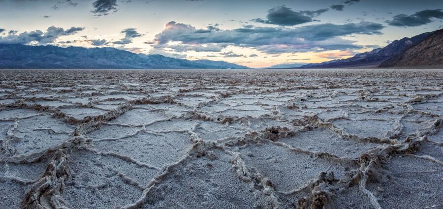 From Las Vegas: Death Valley & Rhyolite Ghost Town Day Trip - Dante’s View explains the scale of Death Valley