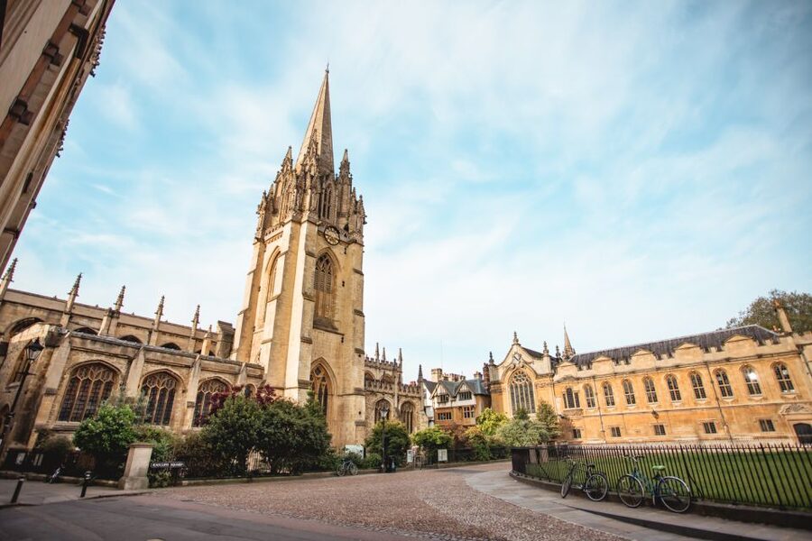 From London: Oxford and Cotswolds Villages Day Trip - Bibury and Arlington Row