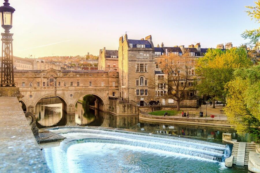From London: Stonehenge and Bath Day Trip with Ticket - The ride across Salisbury Plain