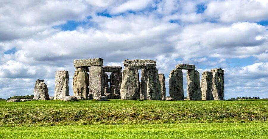 From London: Stonehenge Morning Day Trip with Admission - Meeting in South Kensington without a morning scramble