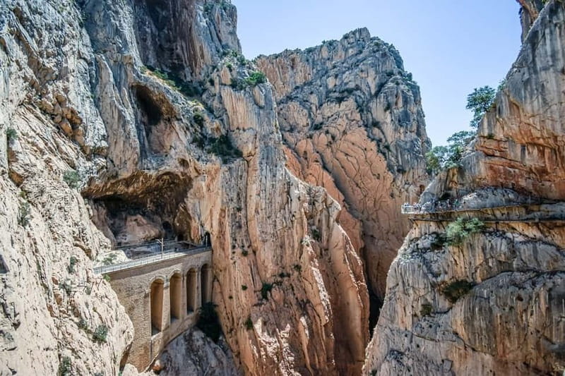 From Málaga: Caminito del Rey Day Trip & Guided Tour - Meeting your guide in central Málaga