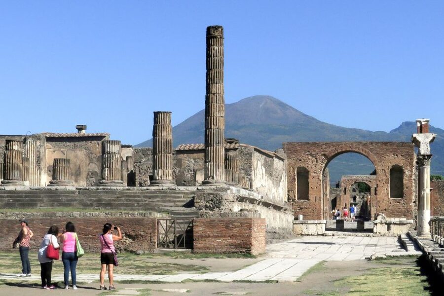From Naples: Pompeii & Amalfi Coast Full-Day Trip with Lunch - Two hours in Amalfi