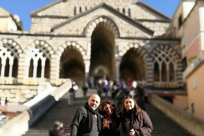 From Naples: Ravello & Amalfi Coast in Small Group - Lunch: useful, but do not book it for the promised view