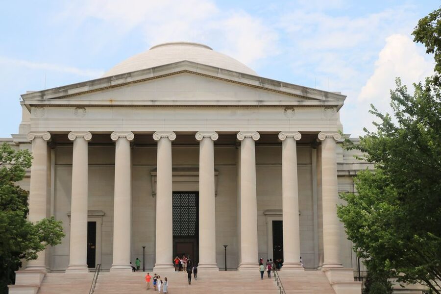 From NYC: Guided Day Trip to Washington DC by Van or Bus - Arlington Cemetery and the Iwo Jima Memorial