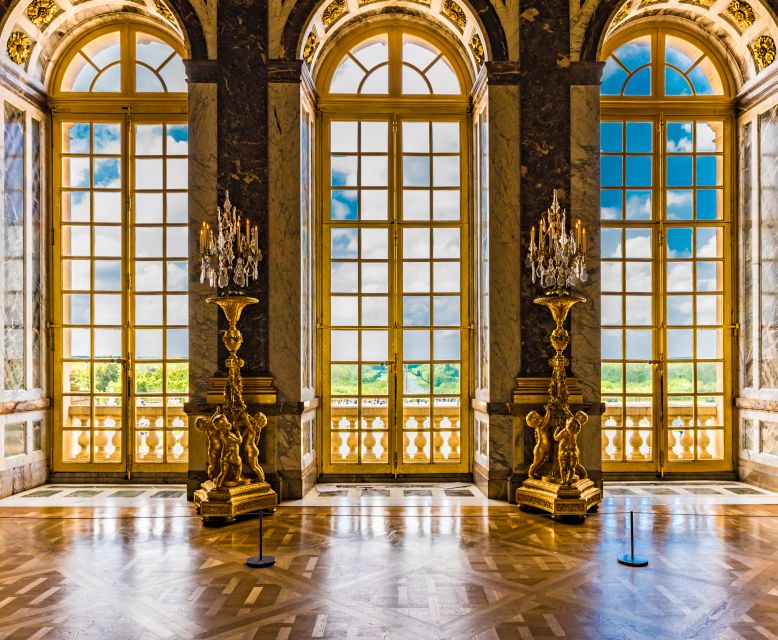 From Paris: Giverny and Versailles Palace Guided Day Trip - The drive to Versailles