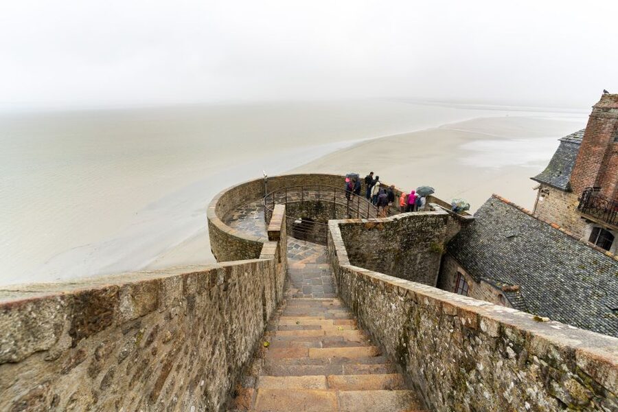 From Paris: Mont Saint Michel Day Trip with a Guide - Lunch on the island