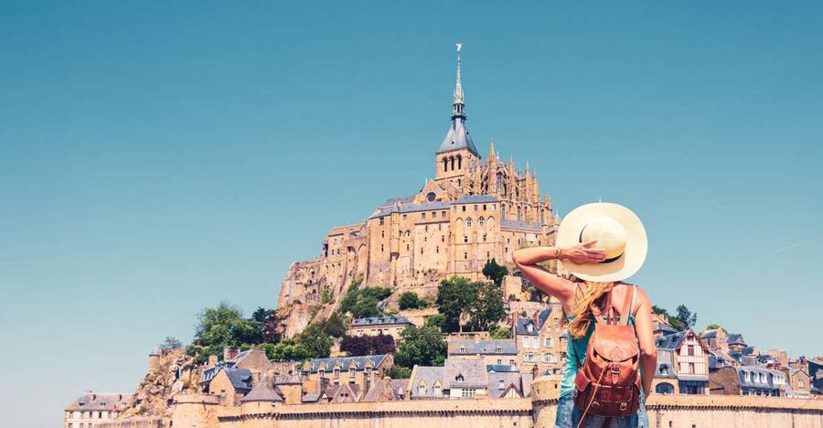 From Paris: Mont Saint Michel Day Trip with a Guide - Meeting at Place du Général Kœnig
