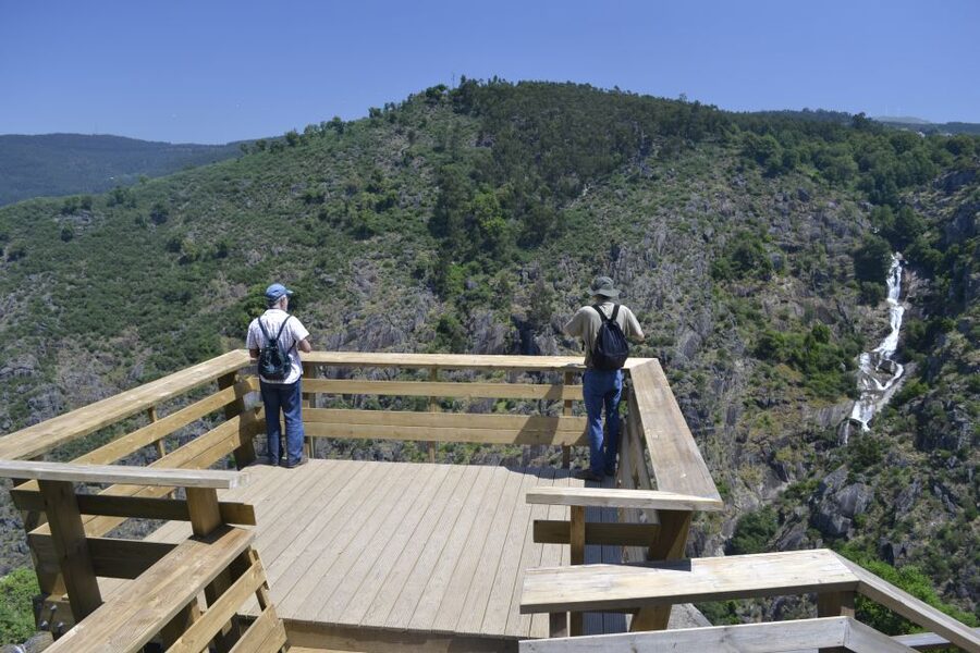 From Porto: Arouca 516 and Paiva Walkways Guided Day Trip - Arouquesa beef and vinho verde in Alvarenga