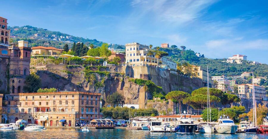 From Rome: Pompeii, Amalfi Coast, and Sorrento Day Trip - Who should book this day trip?