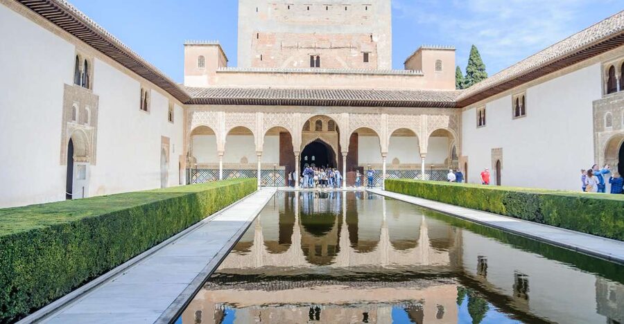From Seville: Granada Day Trip Alhambra and Albaycin - Key points to know before booking