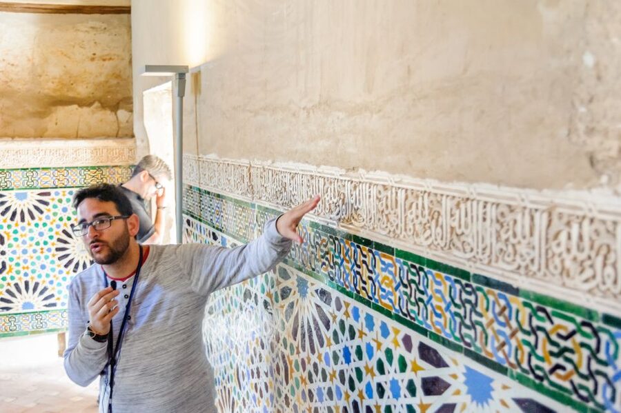 From Seville: Granada Day Trip Alhambra and Albaycin - Lunch and free time in Granada