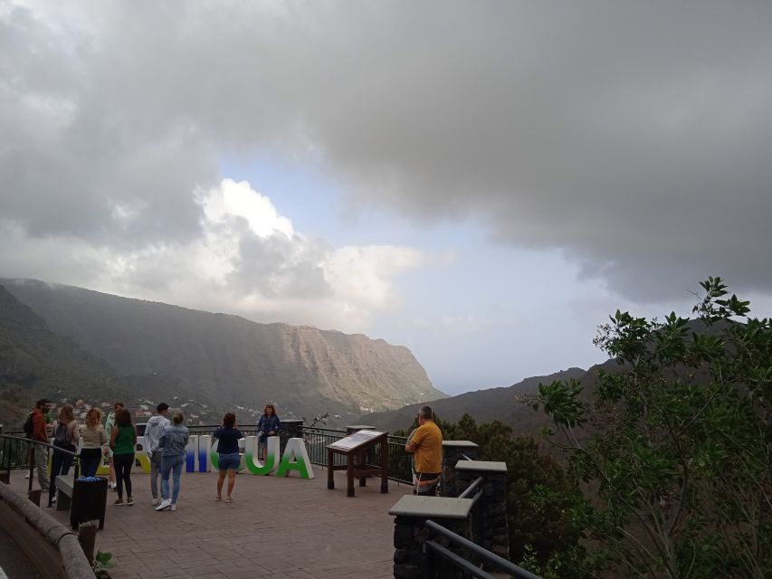 From Tenerife: La Gomera Day Trip with Guide - The bus, the guide, and the pace of the day