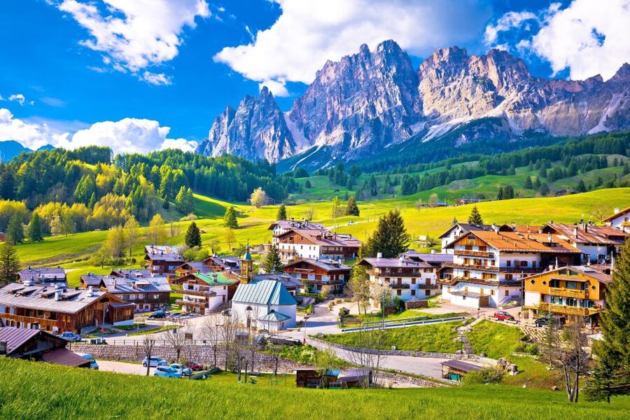 From Venice: Dolomites, Lake Misurina, and Cortina Day Trip - The van ride is comfortable for some, tiring for others