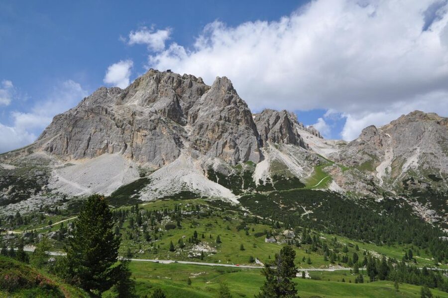 From Venice: Dolomites, Lake Misurina, and Cortina Day Trip - Seasonal changes are important to your booking decision