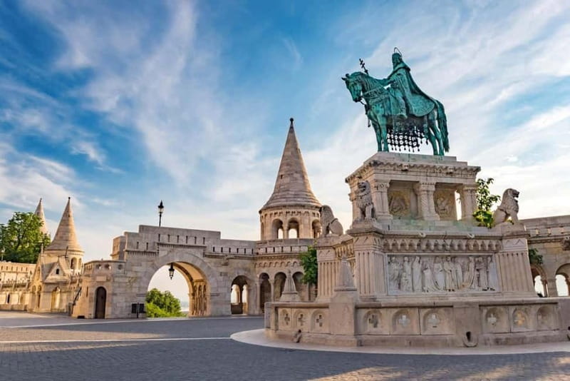 From Vienna: Budapest Group Day Trip - An early pickup and a long but comfortable road journey