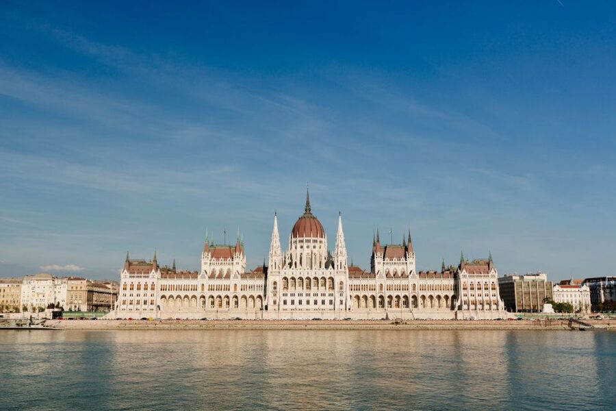 From Vienna: Guided Day Trip to Budapest - Guide quality can shape the whole day
