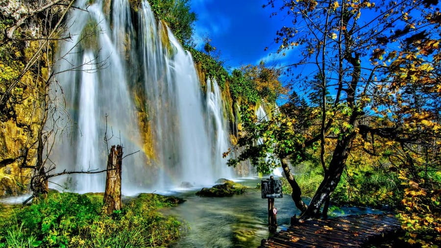 From Zagreb: Rastoke and Plitvice lakes Guided Day Trip - What the 8.5-kilometer walk feels like