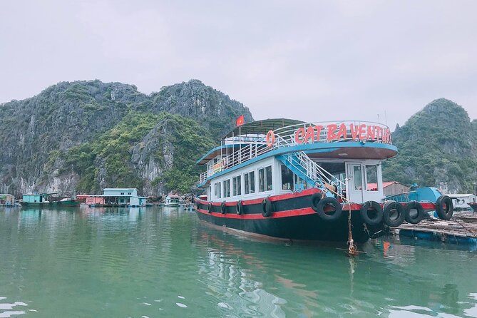 Full day trip to Lan Ha-Ha Long Bay from Cat Ba, avoid the crowds - Cruising into Ha Long Bay around lunchtime