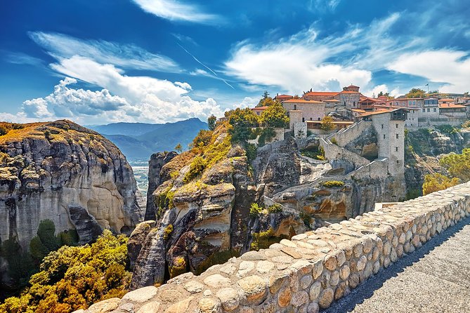 Full-Day Trip to Meteora from Thessaloniki - The 8:00 a.m. start in central Thessaloniki