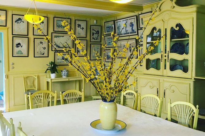 Giverny Monet's House & Versailles Palace Private Day Trip from Paris - Is $879.41 per person a fair price?