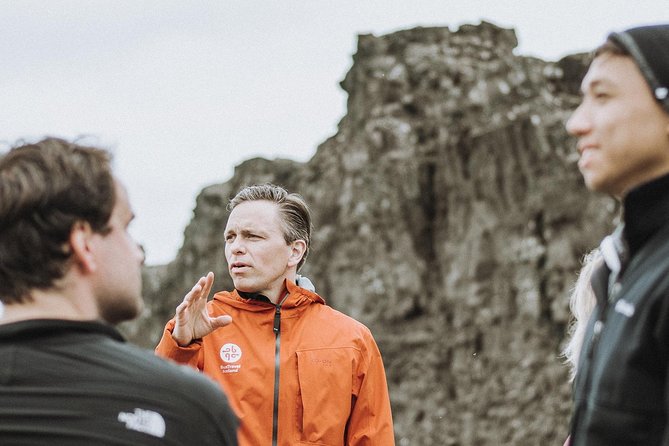 Golden Circle with Kerid Volcanic Crater Day Tour from Reykjavik - What the guide adds to the day
